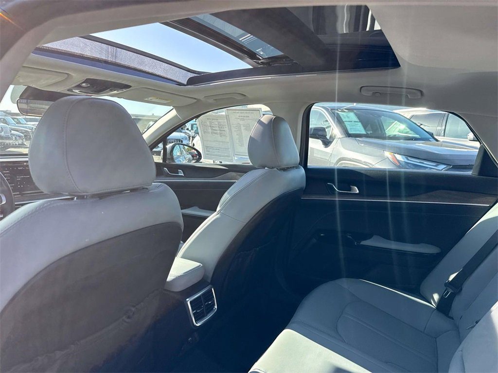 Used 2023 Kia K5 EX image 17