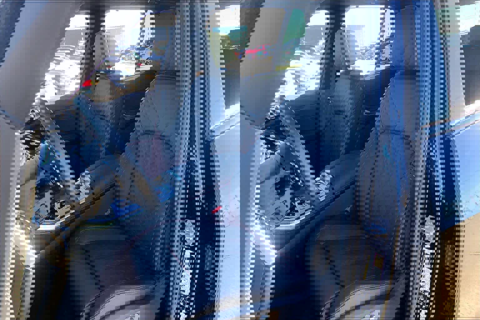 Certified 2025 BMW X5 M60i w/ Executive Package image 7