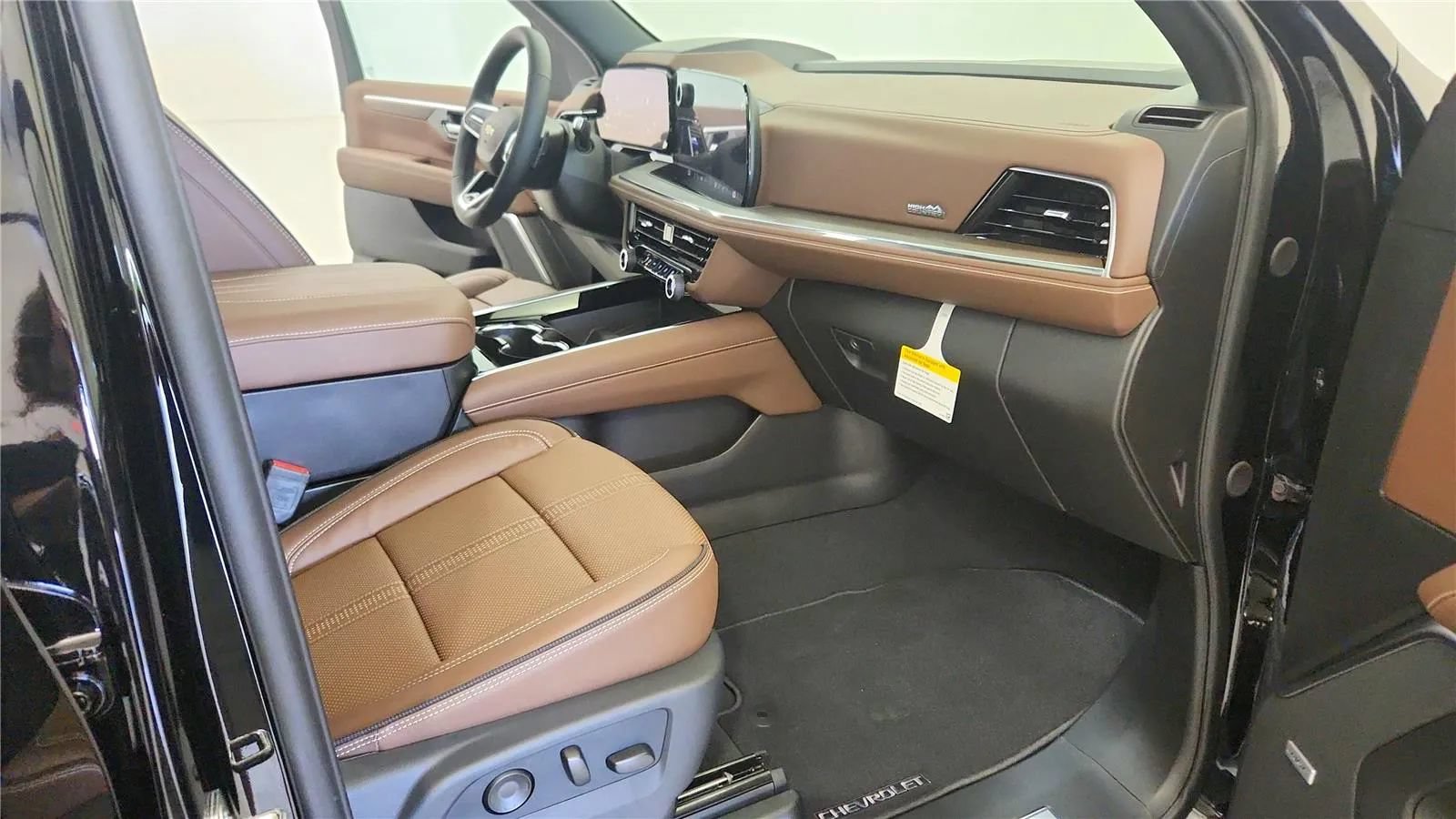 New 2026 Chevrolet Tahoe High Country w/ Sun And Tow Package AWD/4WD image 36