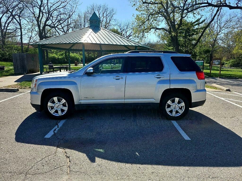 Used 2016 GMC Terrain SLE image 8