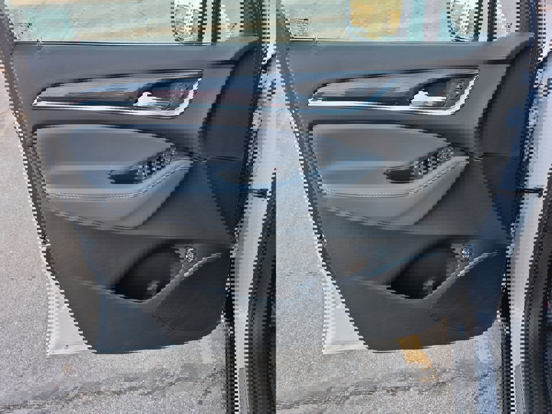 Used 2024 Buick Enclave Essence w/ Sport Touring Edition image 22