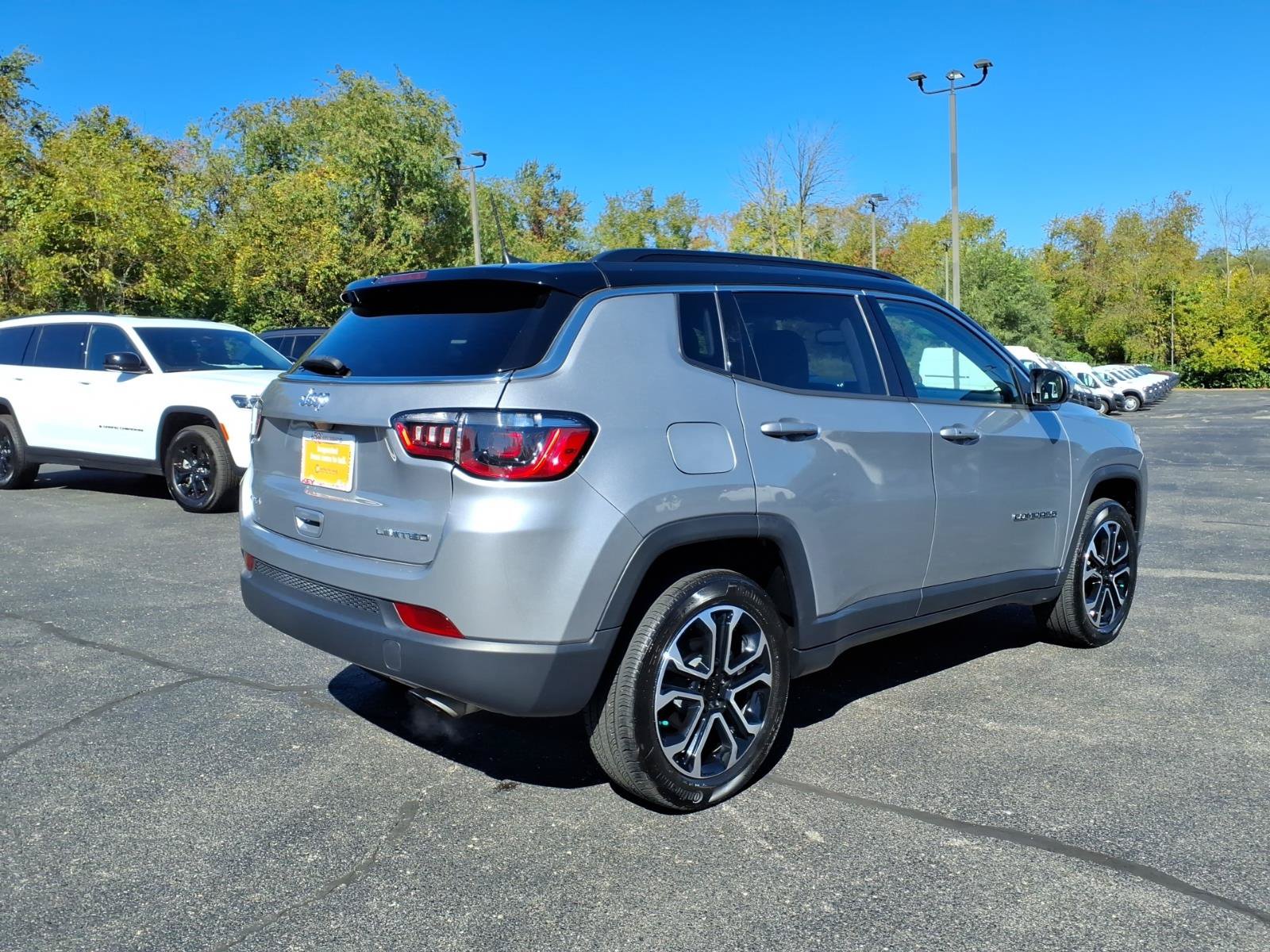 Certified 2022 Jeep Compass Limited AWD/4WD image 7