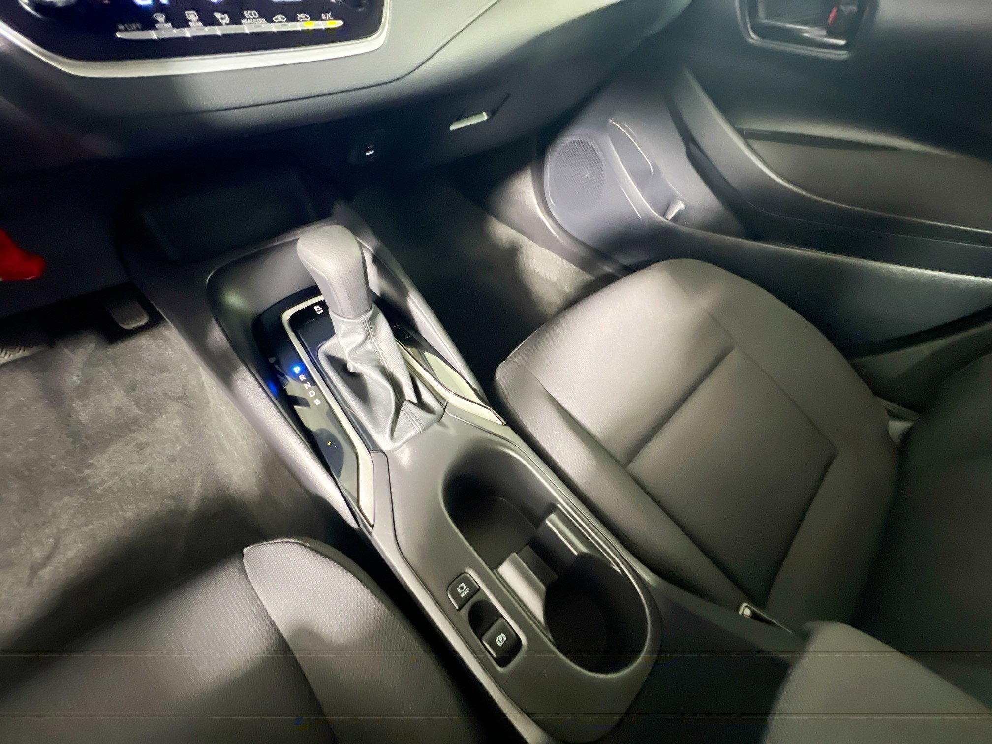 Used 2024 Toyota Corolla LE image 25