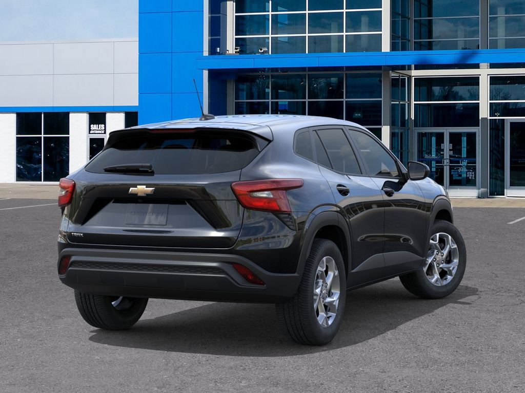 New 2026 Chevrolet Trax LS w/ LS Convenience Package FWD image 4