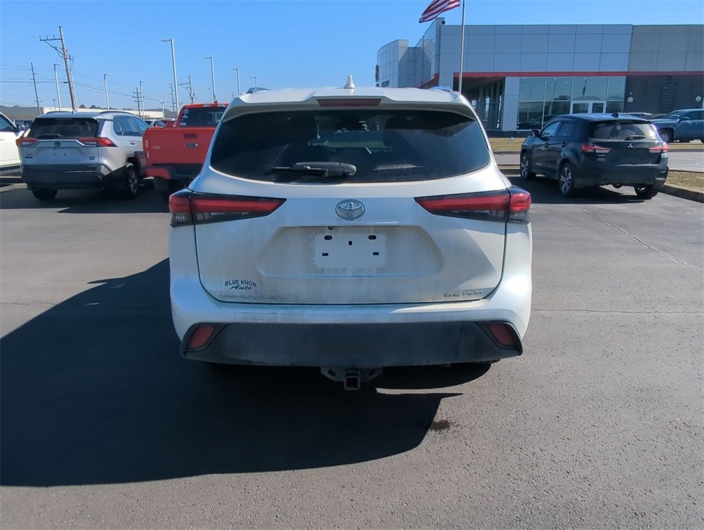 Used 2021 Toyota Highlander XLE image 7