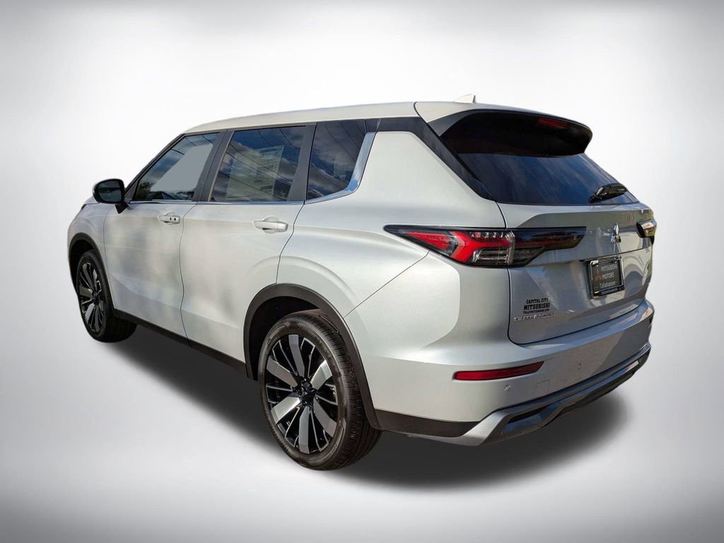 New 2026 Mitsubishi Outlander SE FWD image 6