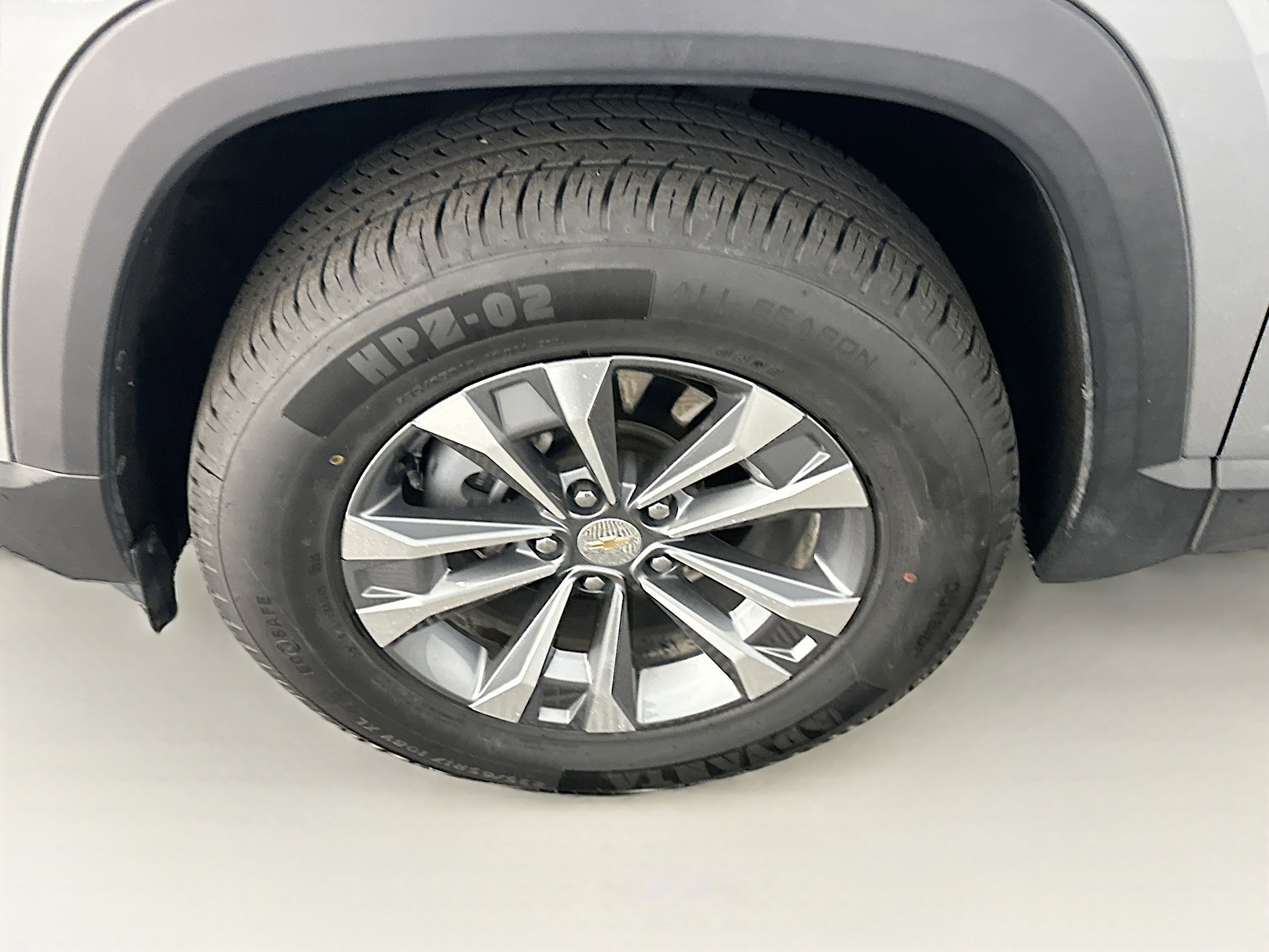 Used 2025 Chevrolet Equinox LT w/ Convenience Package II AWD/4WD image 11