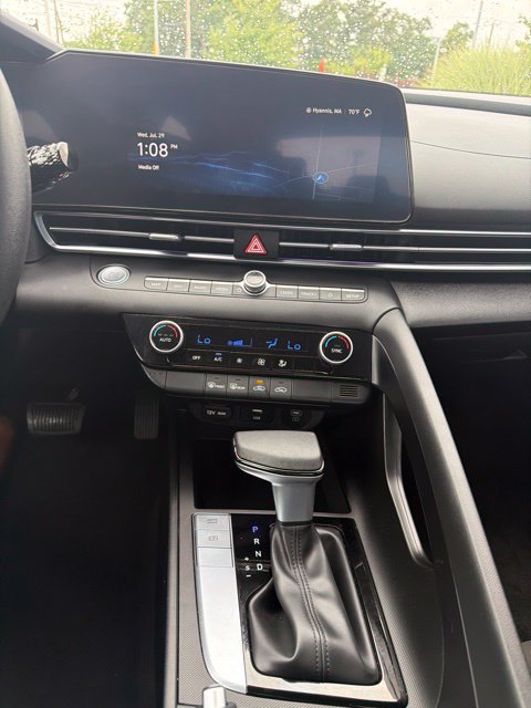Certified 2024 Hyundai Elantra SEL FWD image 14