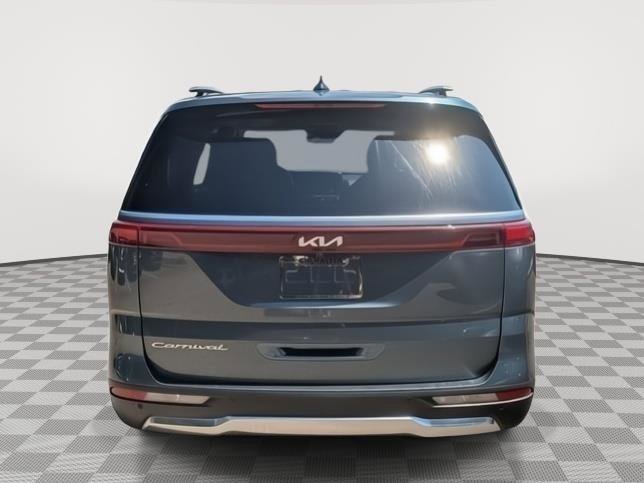 Used 2022 Kia Carnival SX Prestige image 7