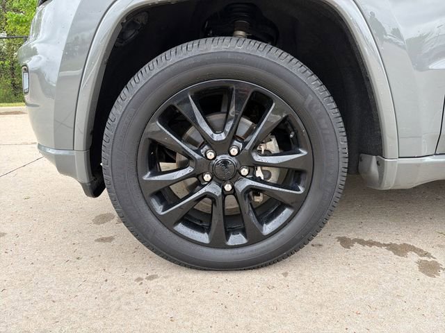 Used 2020 Jeep Grand Cherokee Altitude image 9