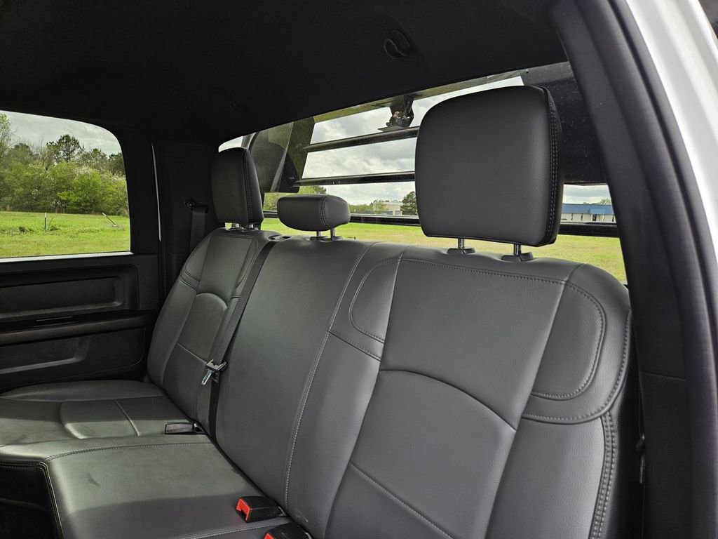 Used 2024 RAM 3500 Tradesman w/ Chrome Appearance Group image 30