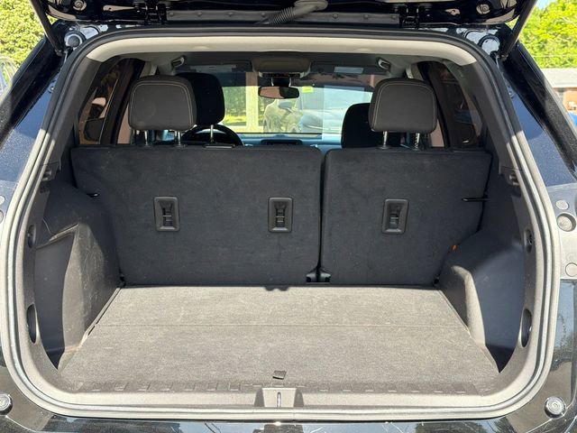 Used 2024 Chevrolet Equinox LS w/ Midnight Edition image 18