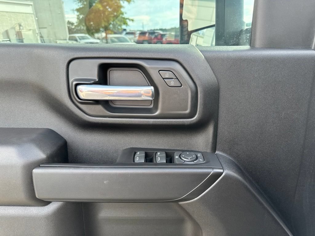 Used 2023 Chevrolet Silverado 2500 Custom w/ Custom Convenience Package AWD/4WD image 11