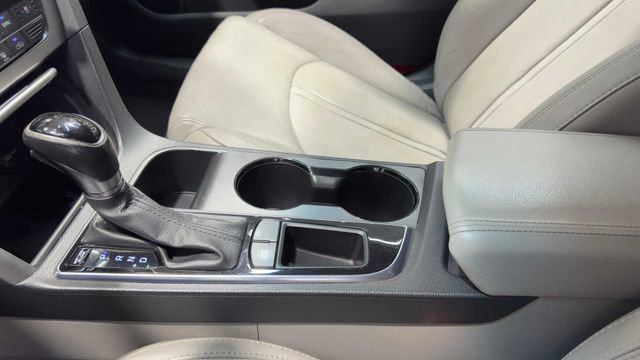 Used 2015 Hyundai Sonata Limited w/ Option Group 05 image 28