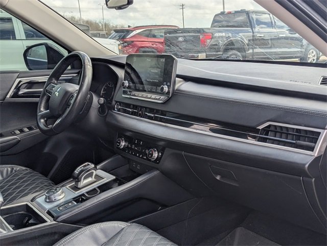 Used 2022 Mitsubishi Outlander SEL image 24