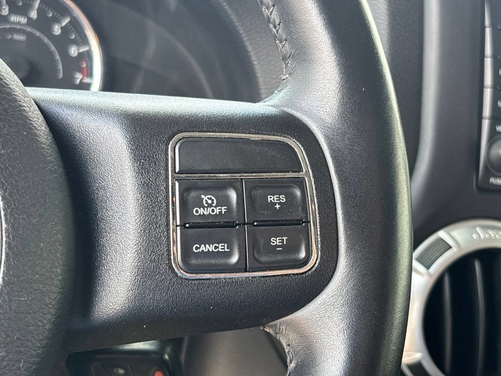 Used 2013 Jeep Wrangler Unlimited Sahara w/ Connectivity Group AWD/4WD image 15