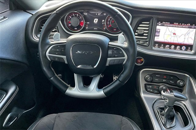 Used 2015 Dodge Challenger SRT image 5