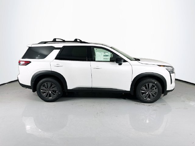 New 2026 Nissan Pathfinder SV w/ SV Premium Package FWD image 8