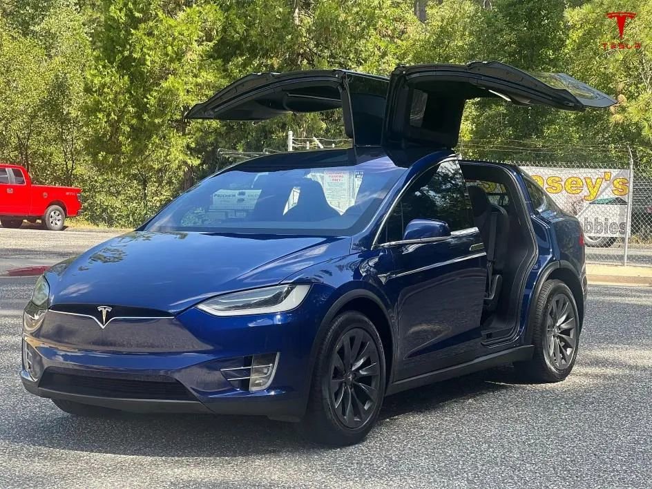 Used 2019 Tesla Model X 75D image 17