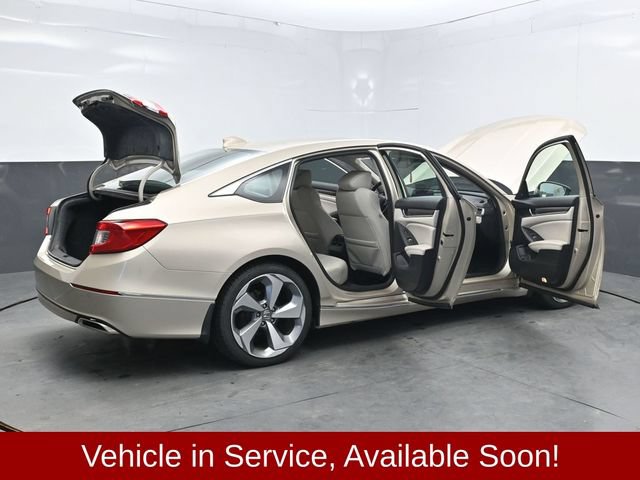 Used 2018 Honda Accord Touring image 49