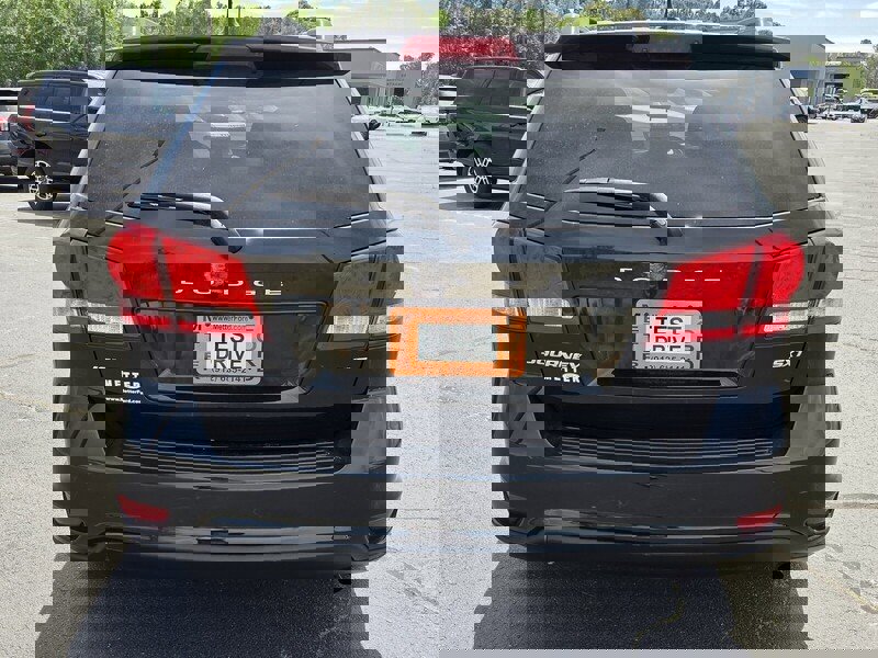 Used 2014 Dodge Journey SXT w/ Flexible Seating Group FWD image 9