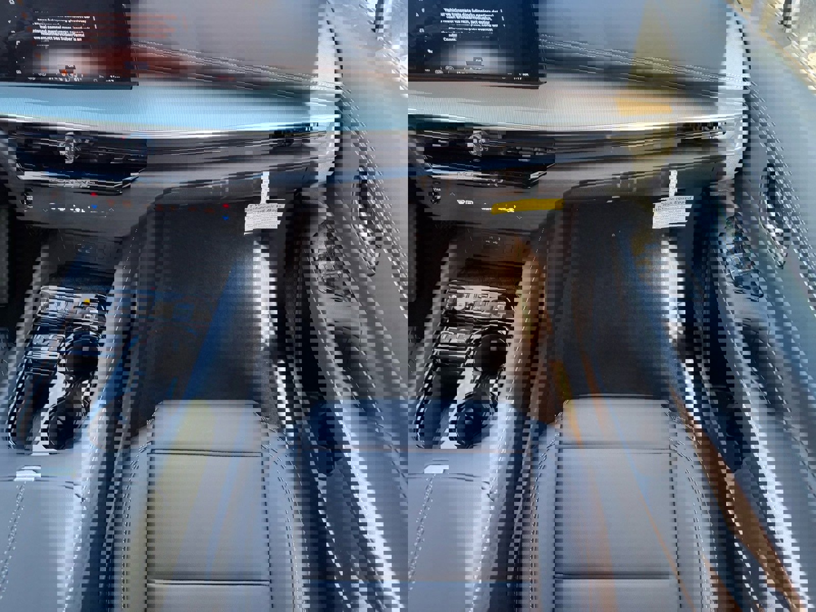 New 2025 Nissan Murano SL image 17