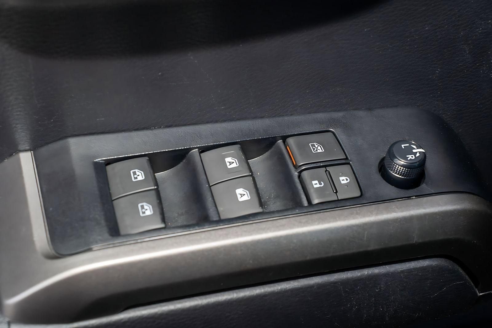 Used 2023 Toyota Tacoma SR5 RWD image 25