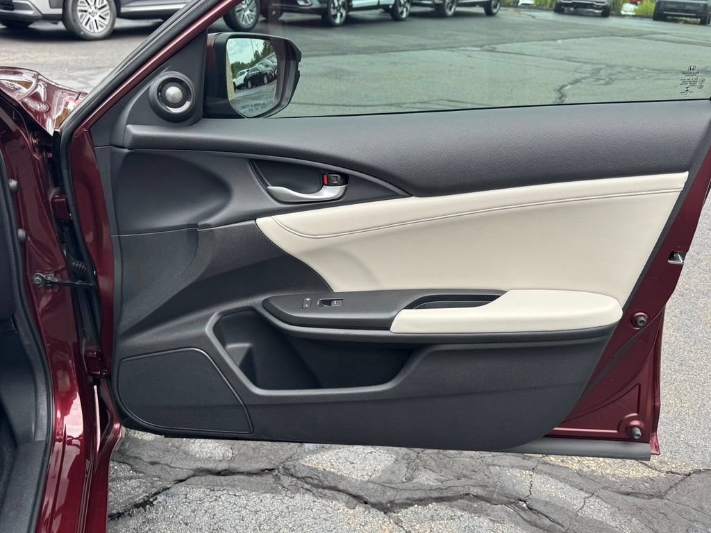 Used 2019 Honda Insight Touring image 28