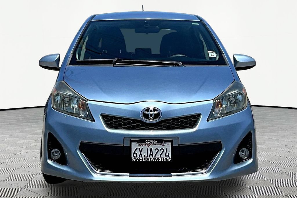 Used 2012 Toyota Yaris SE FWD image 2
