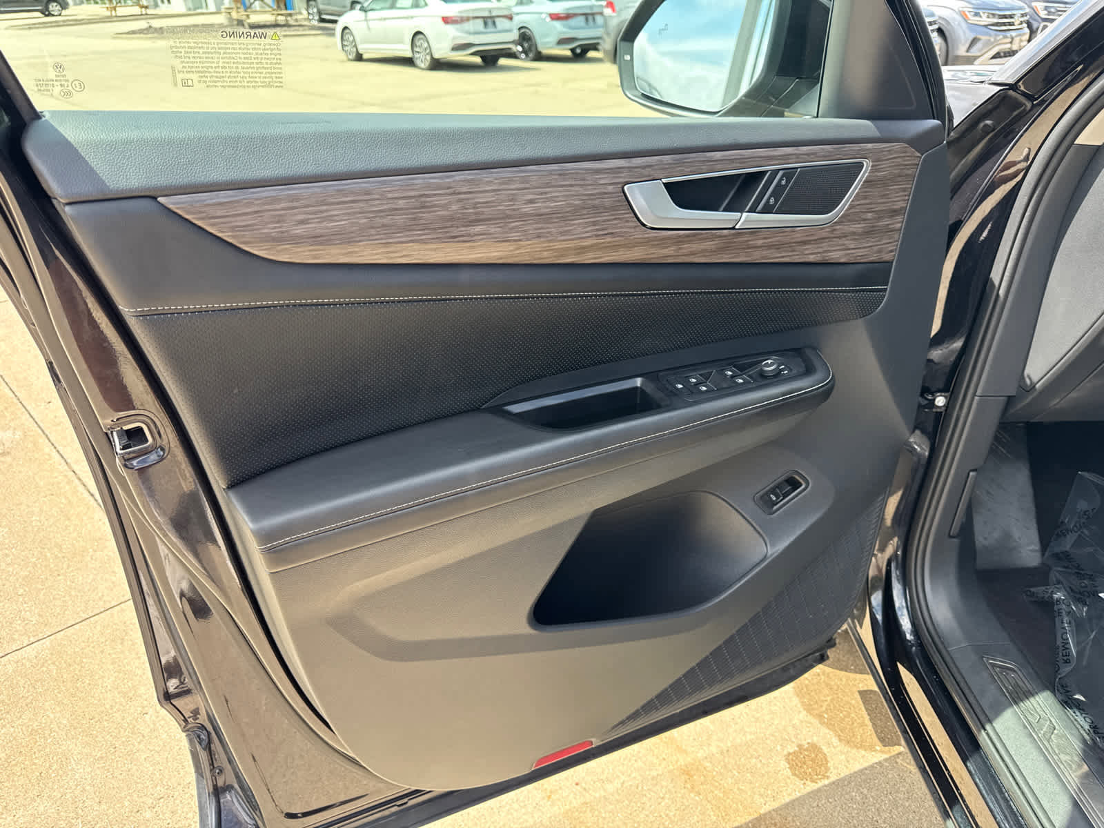 Certified 2024 Volkswagen Atlas SEL image 22