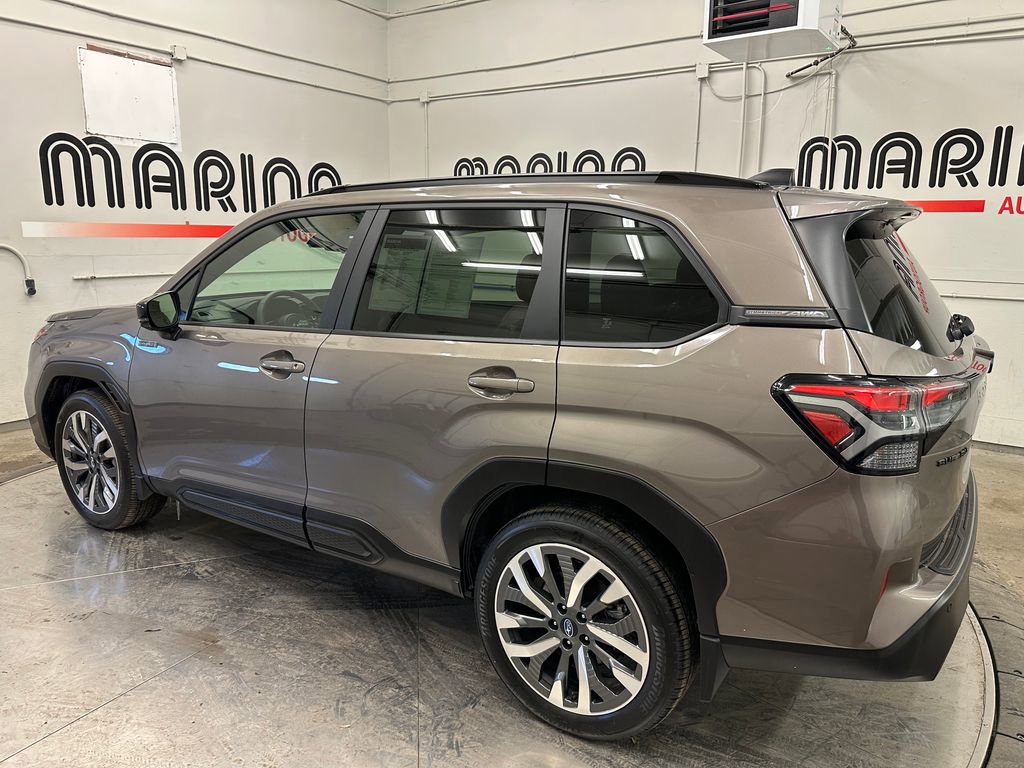 Used 2025 Subaru Forester Touring image 15