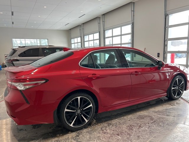 Used 2019 Toyota Camry XSE image 8
