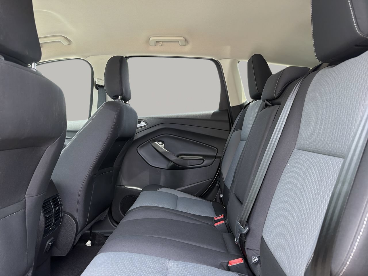 Used 2018 Ford Escape SE AWD/4WD image 15