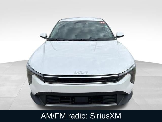 Used 2025 Kia K4 EX image 3
