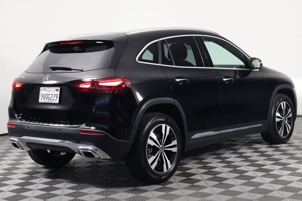 Certified 2026 Mercedes-Benz GLA 250 4MATIC image 4