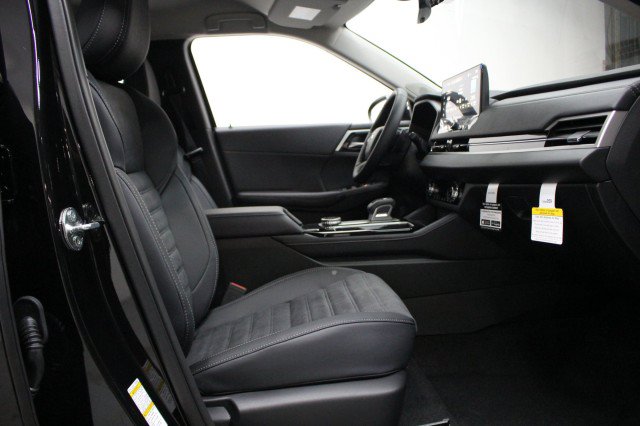 New 2026 Mitsubishi Outlander SE FWD image 18
