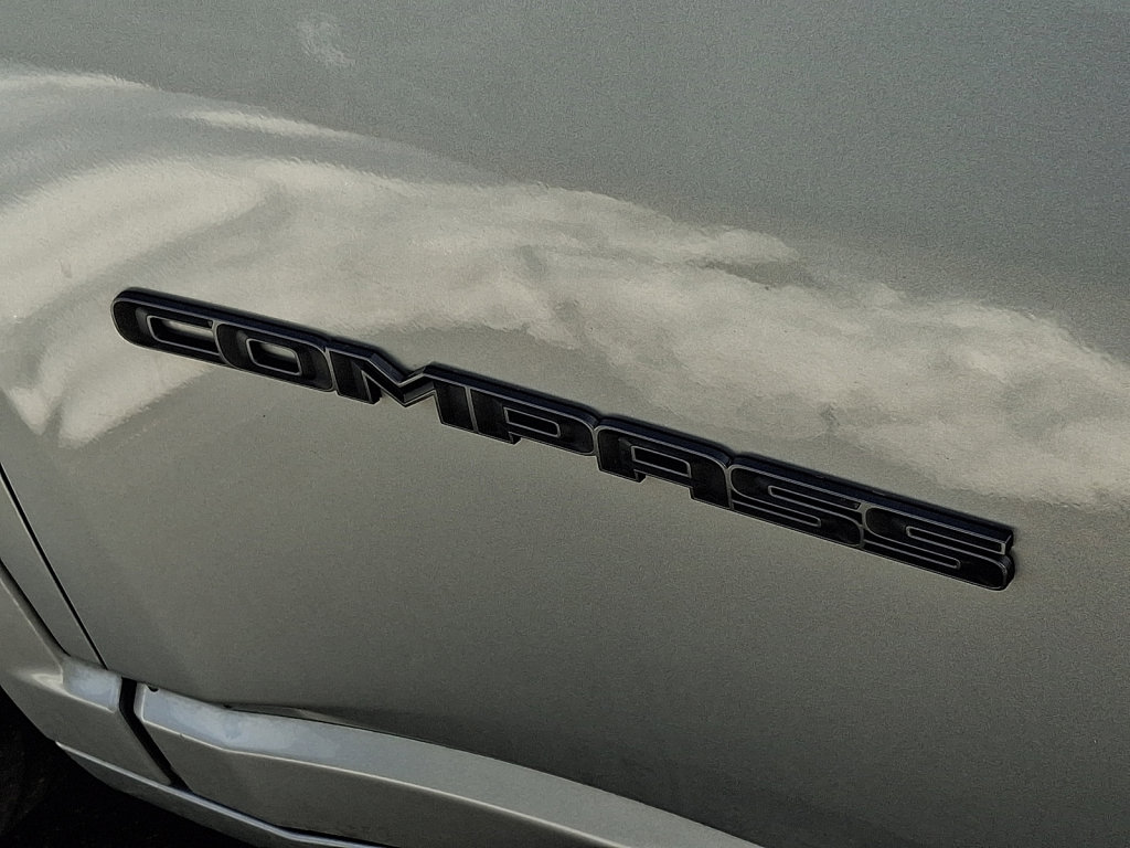 Used 2023 Jeep Compass High Altitude image 6