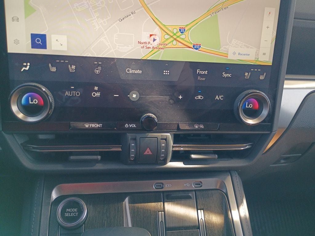 Used 2024 Lexus GX 550 w/ Accessory Package (Z1) AWD/4WD image 18
