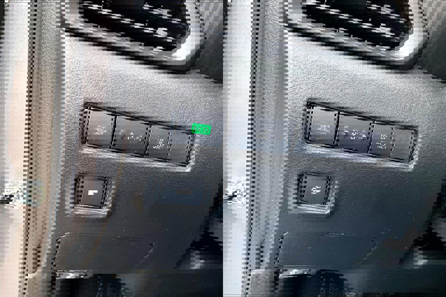 Used 2024 Nissan Sentra S image 31