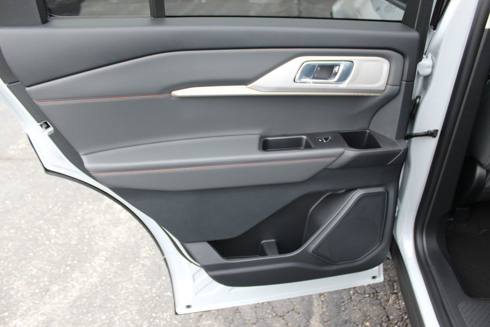 New 2026 Ford Explorer Active image 18