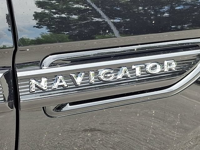 Used 2022 Lincoln Navigator L Reserve w/ Equipment Group 201A AWD/4WD image 36