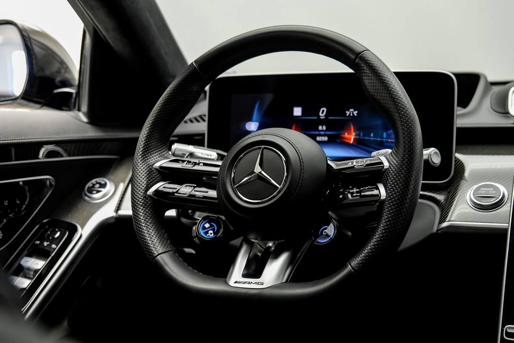 Used 2024 Mercedes-Benz S 63 AMG S w/ Carbon Fiber Exterior Package image 17