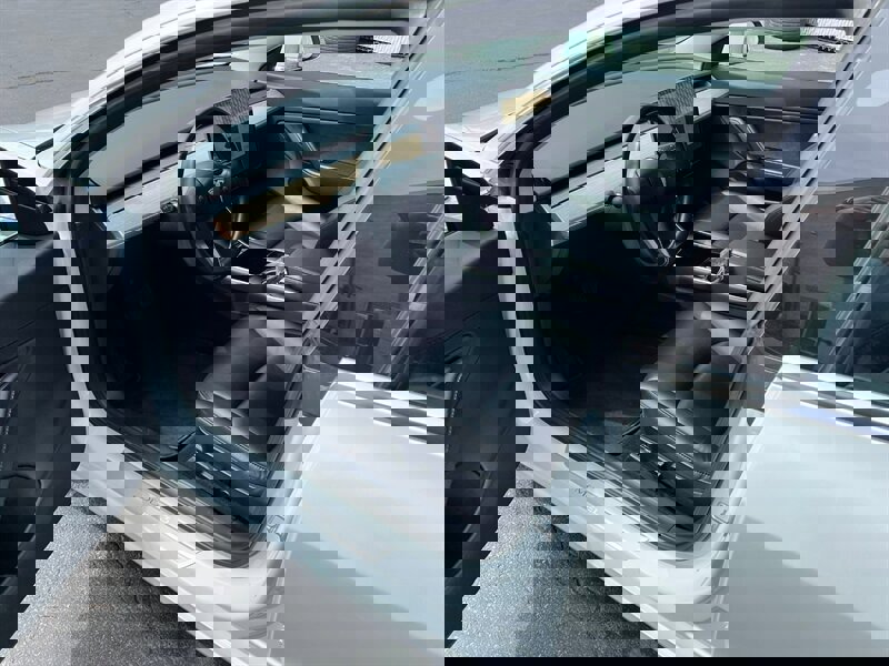 Used 2018 Tesla Model 3 Mid Range RWD image 15