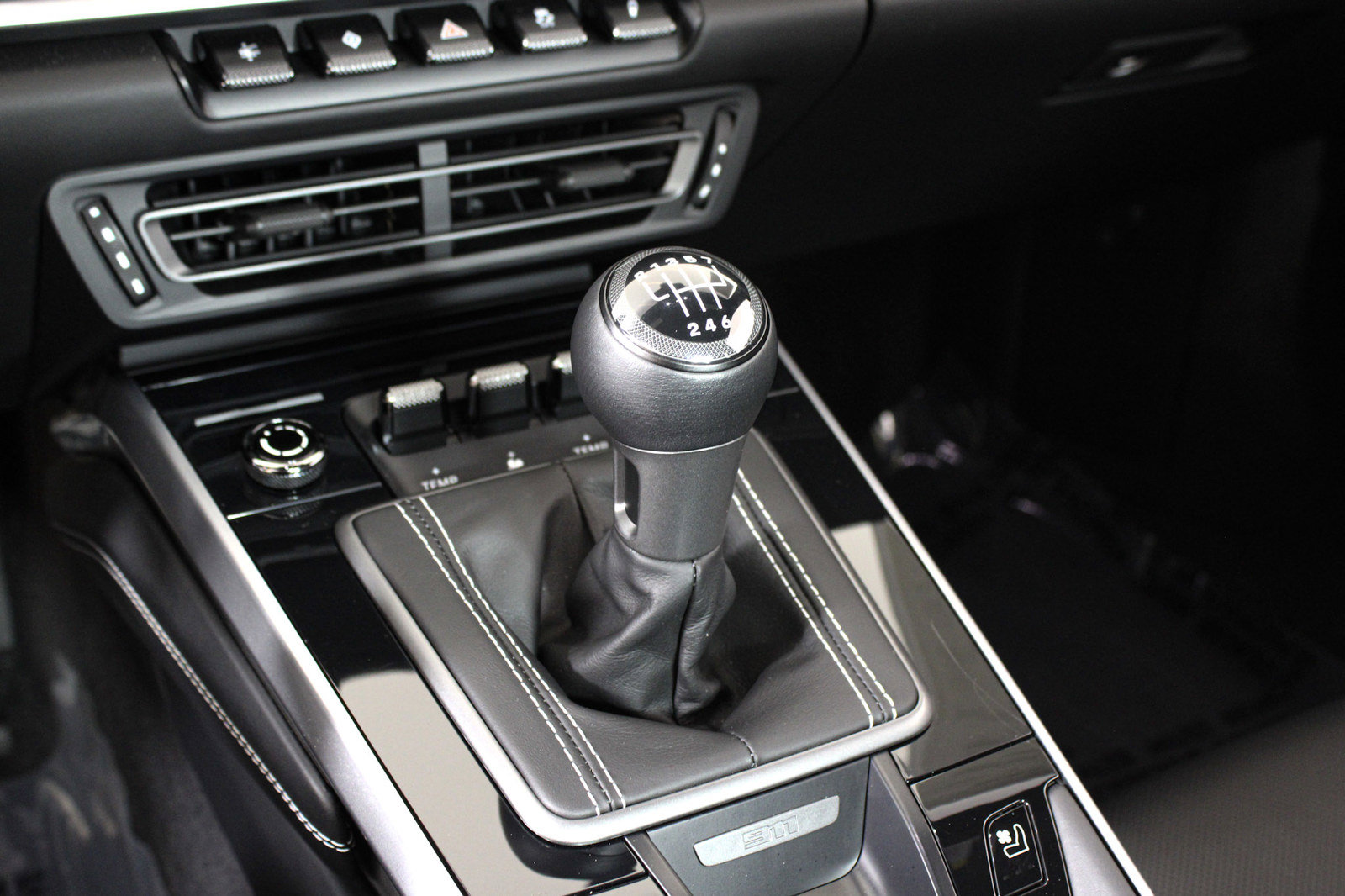 Used 2021 Porsche 911 Carrera S RWD image 33