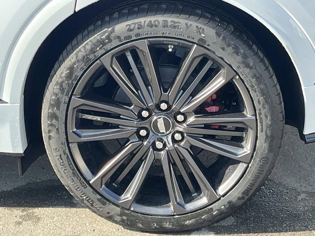 New 2026 Cadillac Lyriq V image 14