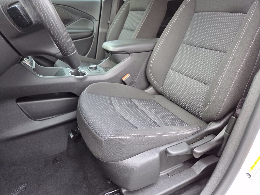 Used 2023 GMC Terrain SLE FWD image 26
