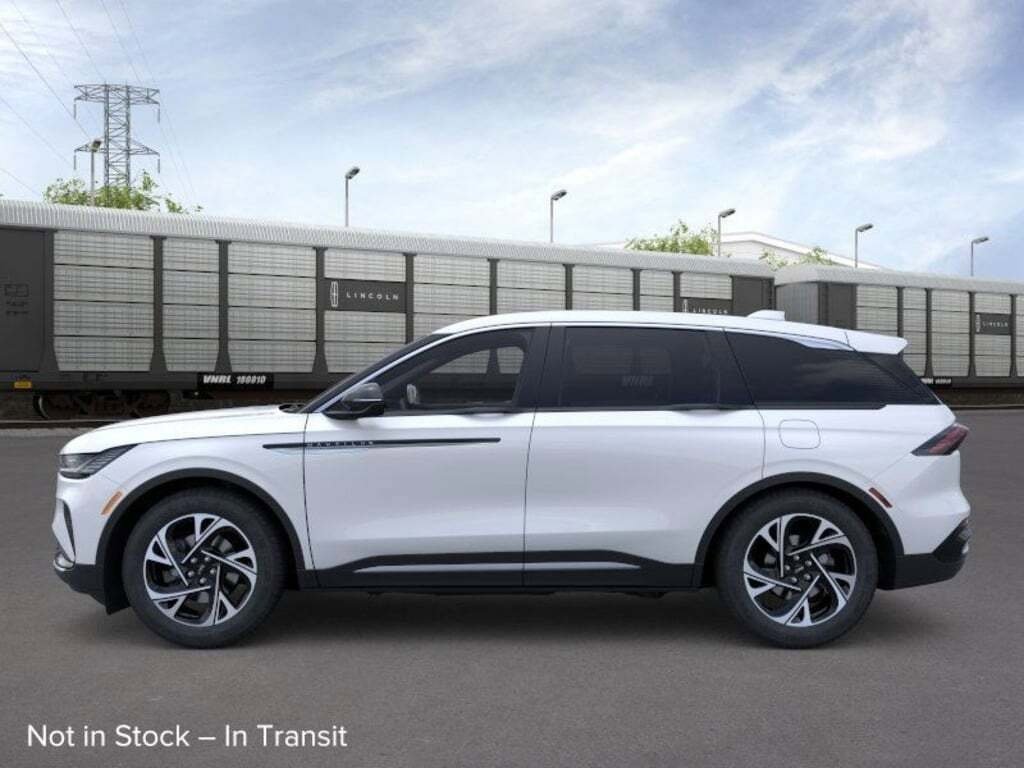 New 2026 Lincoln Nautilus Premier w/ Equipment Group 102A image 25