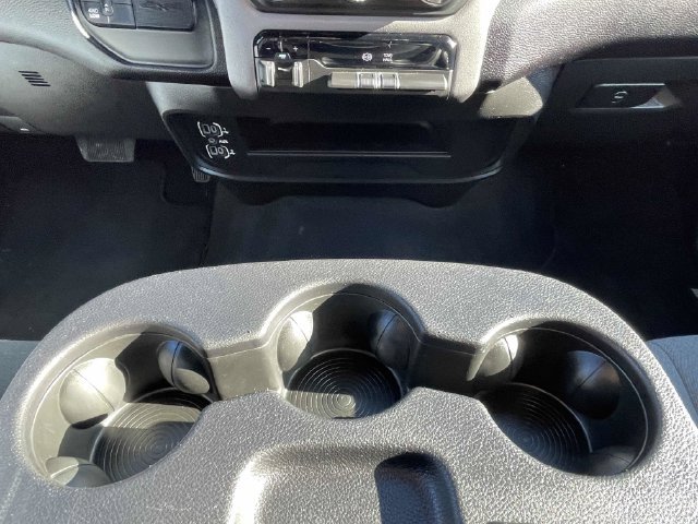 Used 2024 RAM 3500 Big Horn AWD/4WD image 16