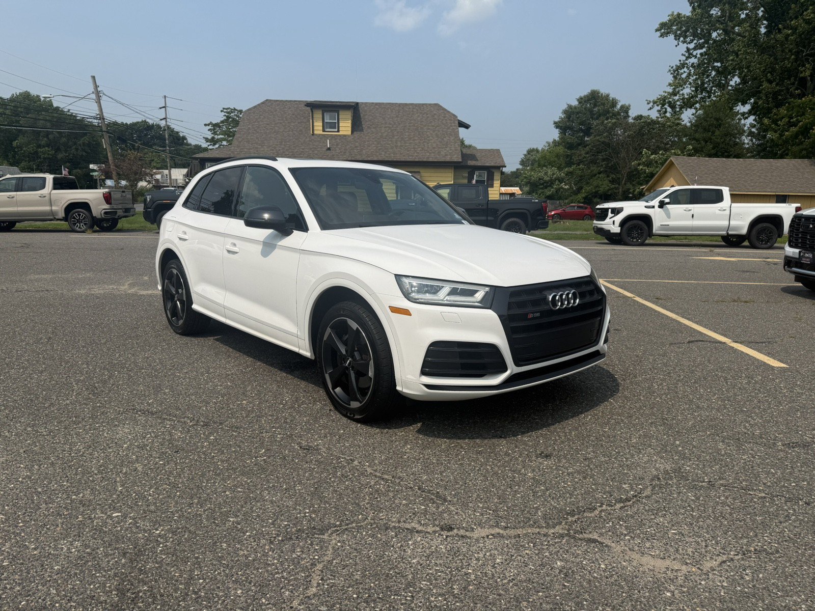 Used 2019 Audi SQ5 Premium Plus w/ Premium Plus Package AWD/4WD image 1
