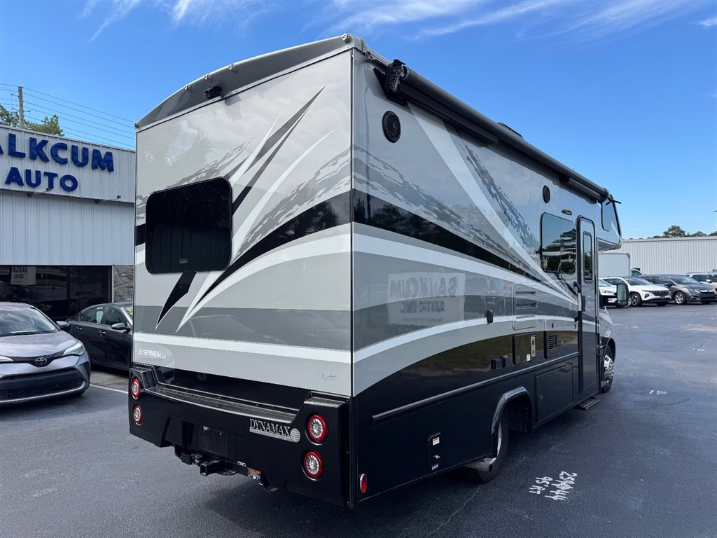Used 2022 Mercedes-Benz Sprinter 3500 image 5